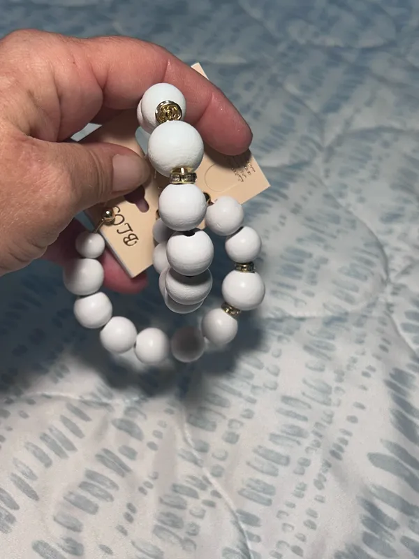 Blossom White Wooden Beaded Hoop Earrings with Gold Accents - Image 4