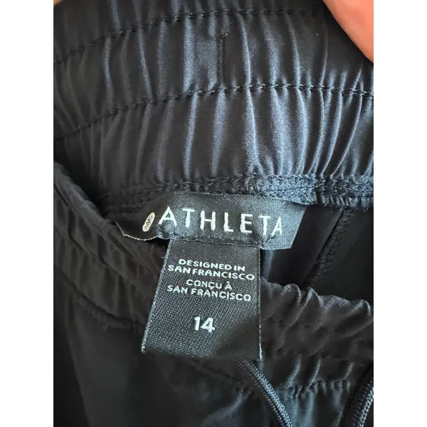 Athleta Avenue Wide Leg Crop Pant Size 14 Black - Image 4