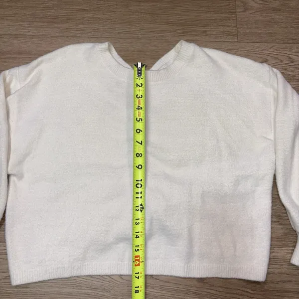 Le Lis Women's White Sweater With Ties Large - Image 5