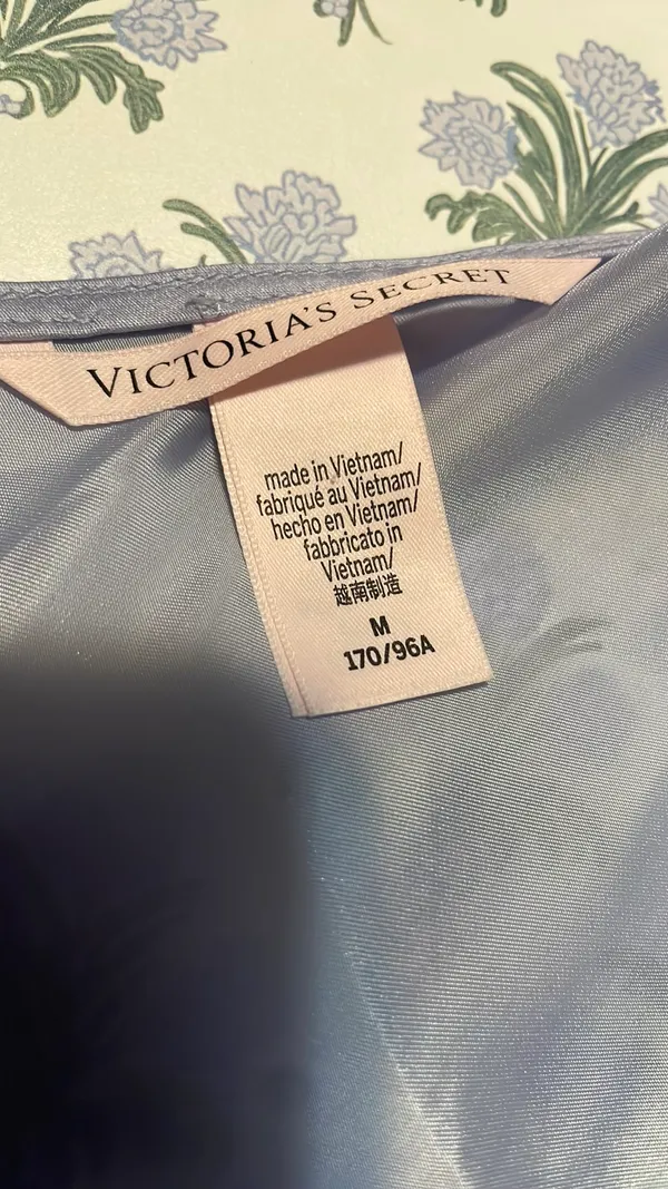 Victoria's Secret Nightgown - Image 4