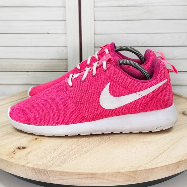 Nike Rosche One Athletic Running Shoes Sneakers Vibrant Pink White 11 844994-600 - Image 3