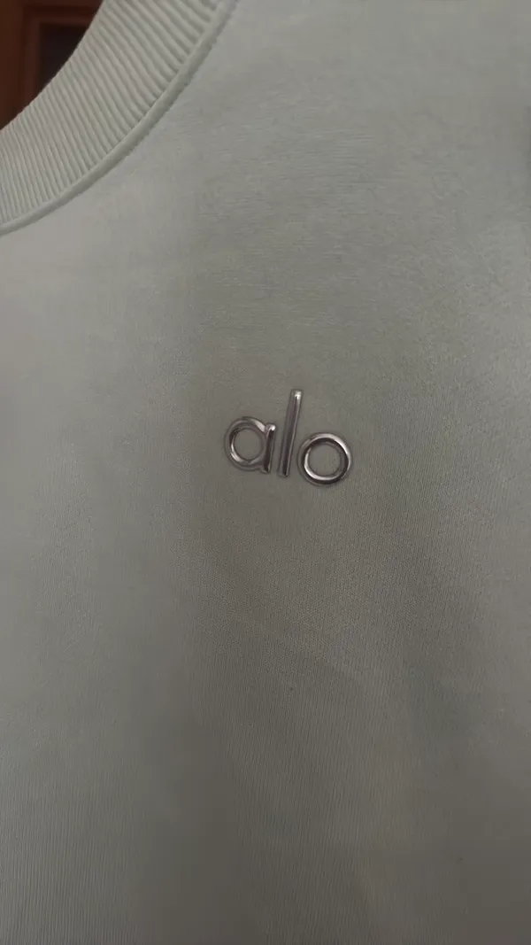 alo sweatshirt teal small - Image 2