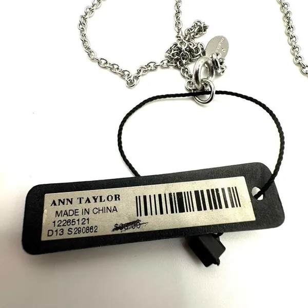 Ann Taylor silver tone and green asymmetrical station necklace New with tags - Image 5