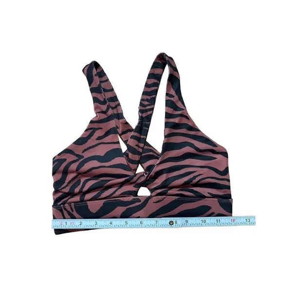 Fabletics Oasis Twist Medium Impact Sports Bra Sz XS in Mahogany‎ Zebra Stroke - Image 6