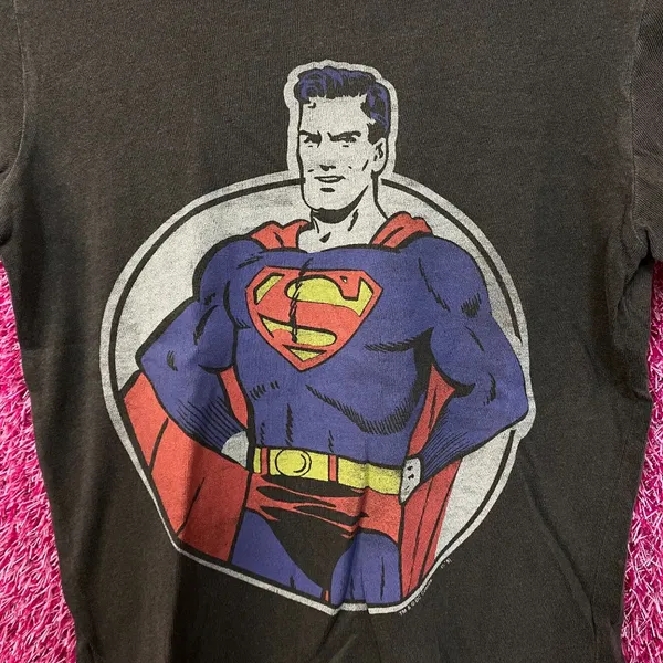 Superman Up, Up and Away! Tshirt size large - Image 2