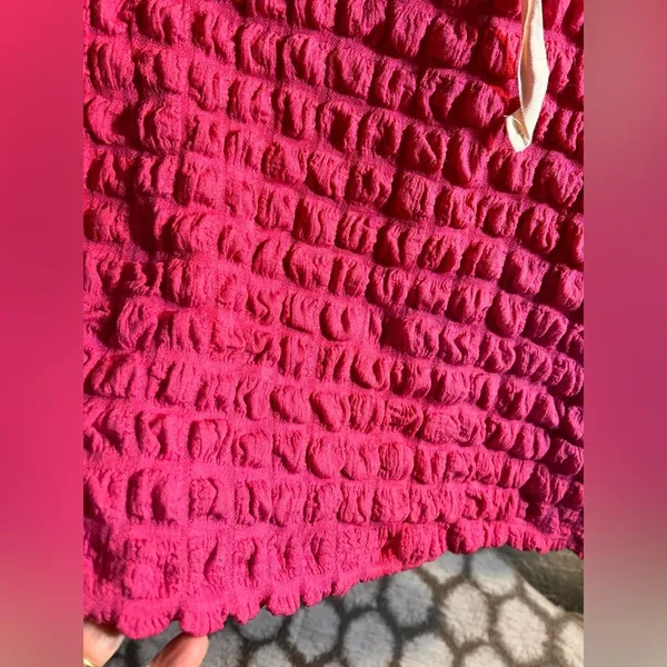 Source Unknown Hot Pink Bubble Textured Hoodie M Y2K retro - Image 3