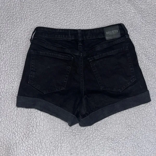 Hollister Ultra High-Rise Shorts - Image 3