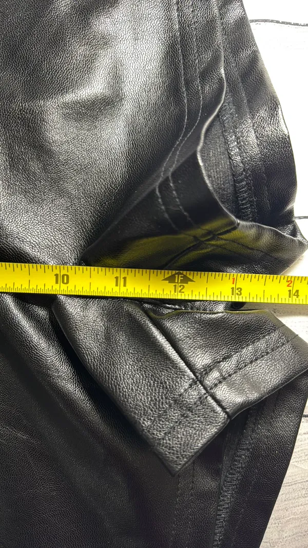 NEW FATE Biker Black FAUX LEATHER Shorts Size MEDIUM - Image 10