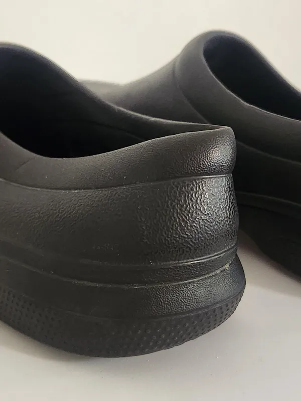 Crocs On The Clock Black Work Clogs Size Womens 7 Mens 5 Flaw - Image 7
