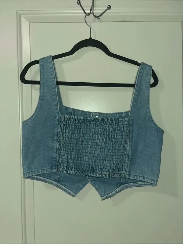 Yesfashion Denim Button-Front Crop Tank Top - Light Blue - Image 2