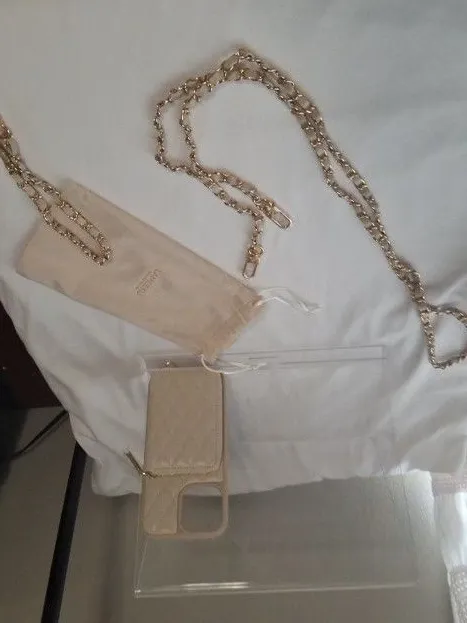 Cream Quilted Phone Case With Crossbody Chain Strap & Chain wrislet Iphone 14 Pr - Image 5