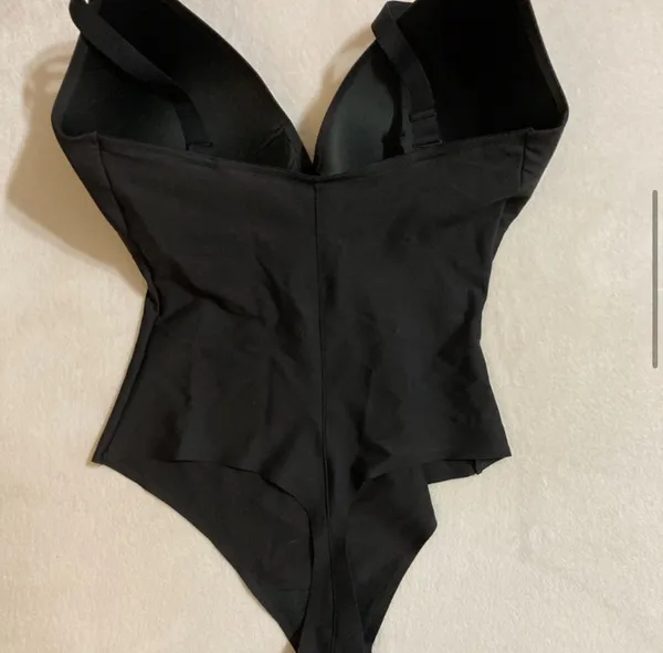 SKIMS Body Ultimate Bodysuit M - Image 6