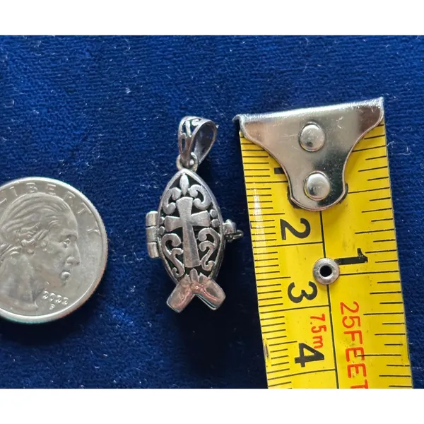 Vintage Sterling Silver Prayer Christian Box Cross Pendant 1" x .5" Opens Up - Image 4