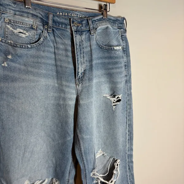 American Eagle Low-Rise Baggy Straight jeans - Image 2