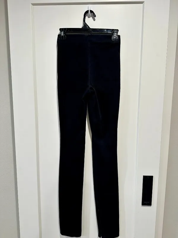 Good American Sculpt Pull-On Skinny Jeans Black XS Zip Split Hem - Image 3