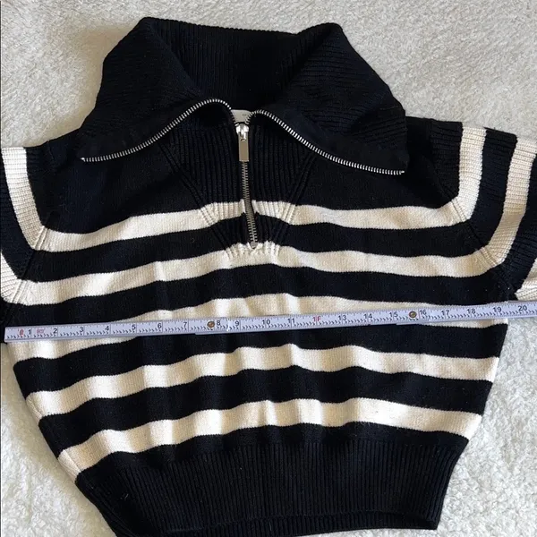 ZARA Striped Half Zip Cropped Sweater Black Cream Size L Knit - Image 4
