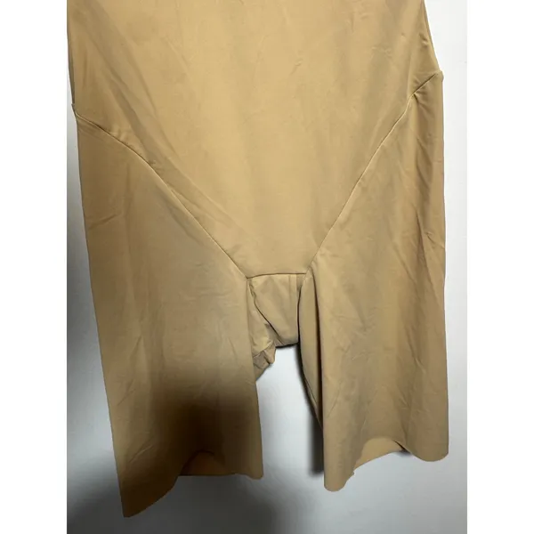 Brand New Maidenform Women's Size Medium Beige One Piece Bodysuit Shapewear - Image 4