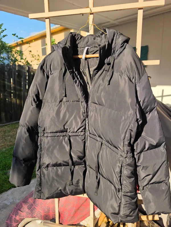 Fabletics Black Puffer Jacket - Image 6