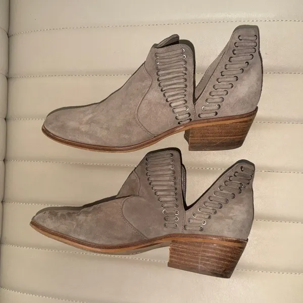 Vince-camuto Women's Grey Boots - Image 10