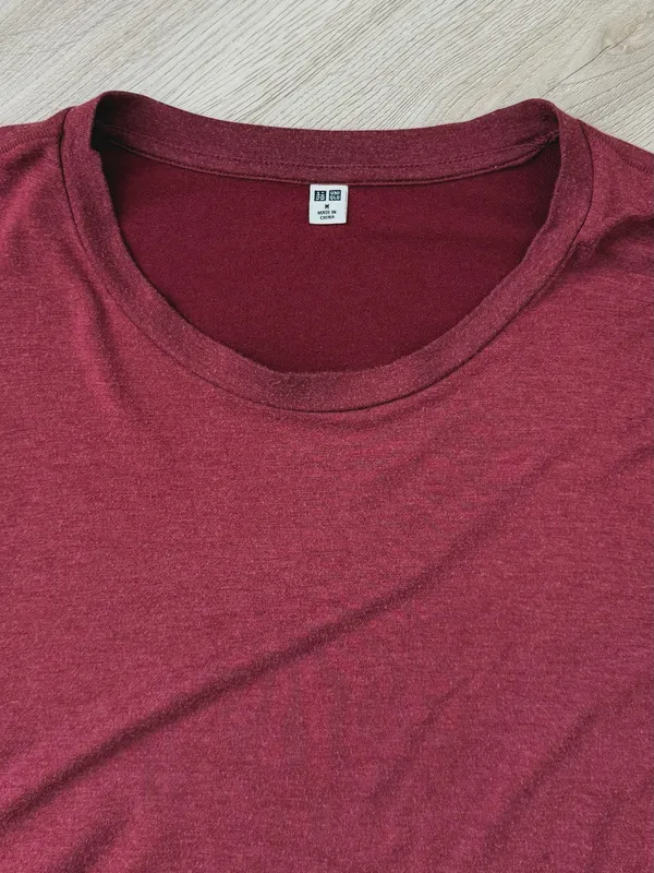 Uniqlo HEATTECH Crew Neck Long Sleeve T-shirt (Extra Warm) - Image 3