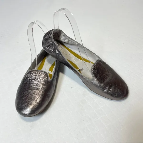 Gap Women's Metallic Scrunch Leather Flat Loafers Size‎ 9 - Image 3