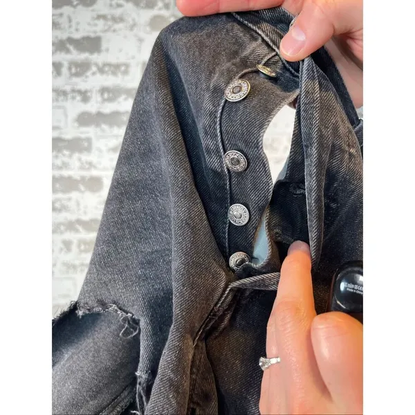 Levi’s | women black button fly denim shorts distressed - Image 4