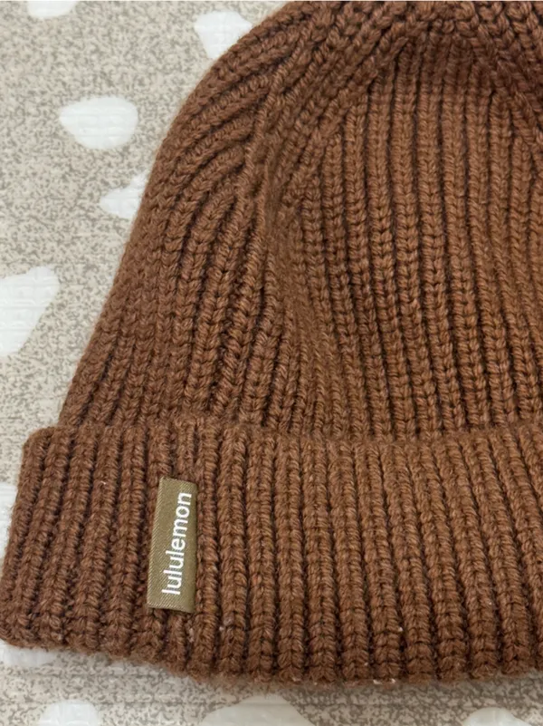 Lululemon merino Wool Ribbed Knit Beanie s/m chocolate Brown Unisex winter hat - Image 2