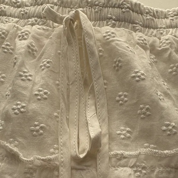 White Eyelet Women's Skirt Size XS - Image 2