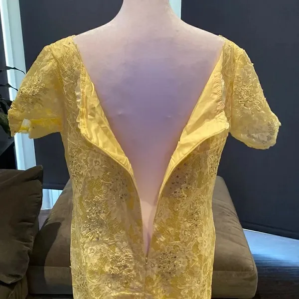 Women’s Yellow Lace Full Length Dress Mother of the Bride Small Train Size L - Image 7