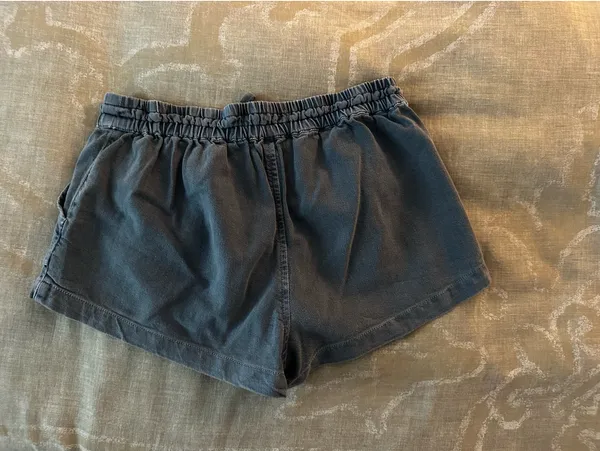 O'Neill beach shorts size small - Image 4