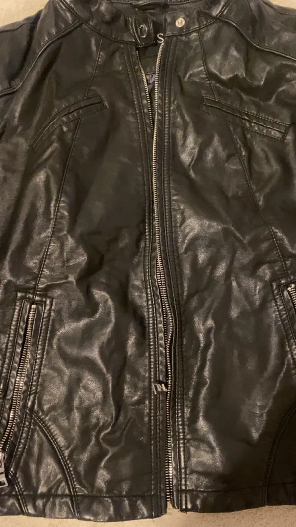 Guess Leather Jacket - Image 5