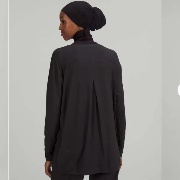 New with Tags Lululemon Modal Pleated Back Long Sleeve Top Sz 8 - Image 3