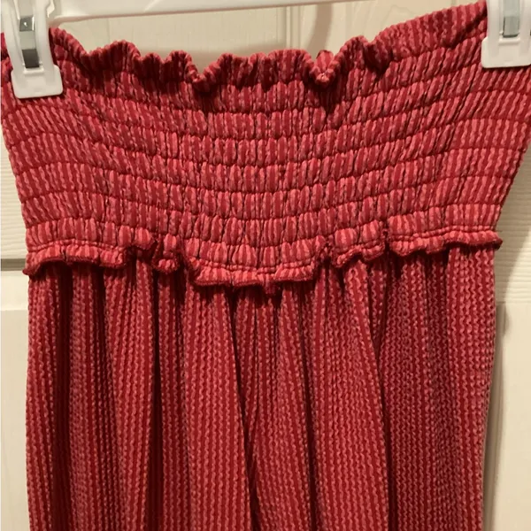 LG Red Ribbed Knit Top Size M - Image 10