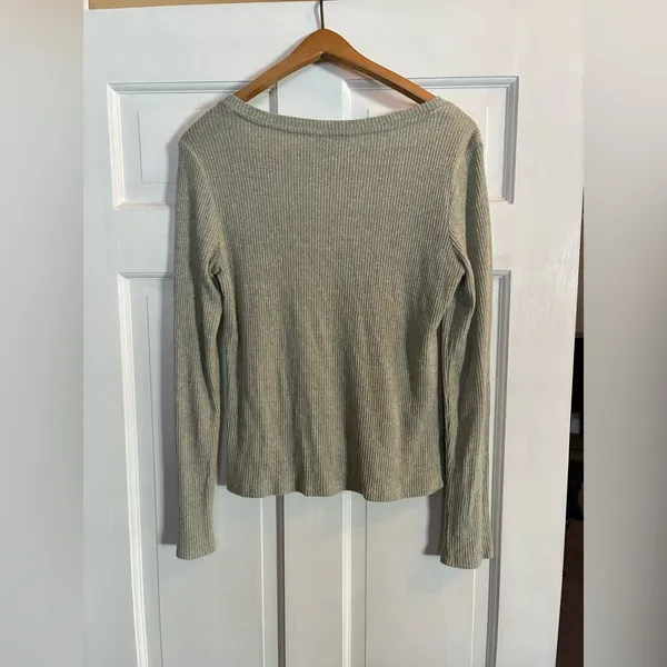 Women's Ribbed V-Neck Long Sleeve Top - Green Brand Tresics Size Medium - Image 3