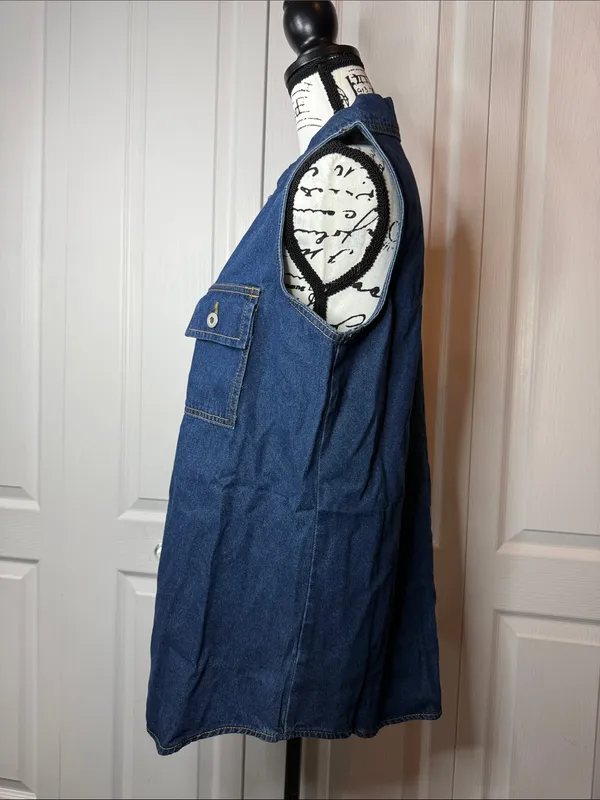 BloomChic Button-down Curvy Hem Sleeveless Dark Blue Denim Tunic - Image 5