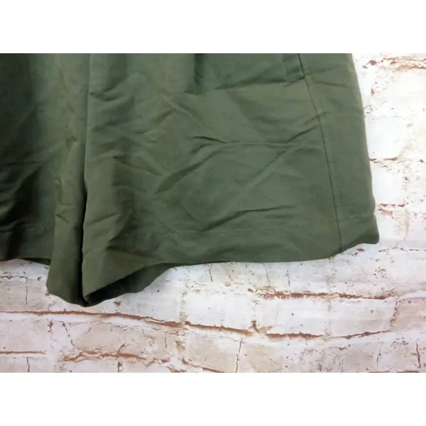Uniqlo Womens Pleated Front Elastic Waist Short High Rise Green Rayon Blend Sz M - Image 4