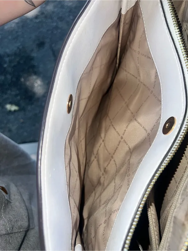 MICHAEL KORS Brown/Tan Saffiano Leather Satchel with Gold Accent - Image 7