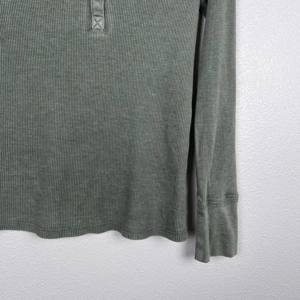 Aerie Women's Long Sleeve Ribbed Henley Green Sz M - Image 4