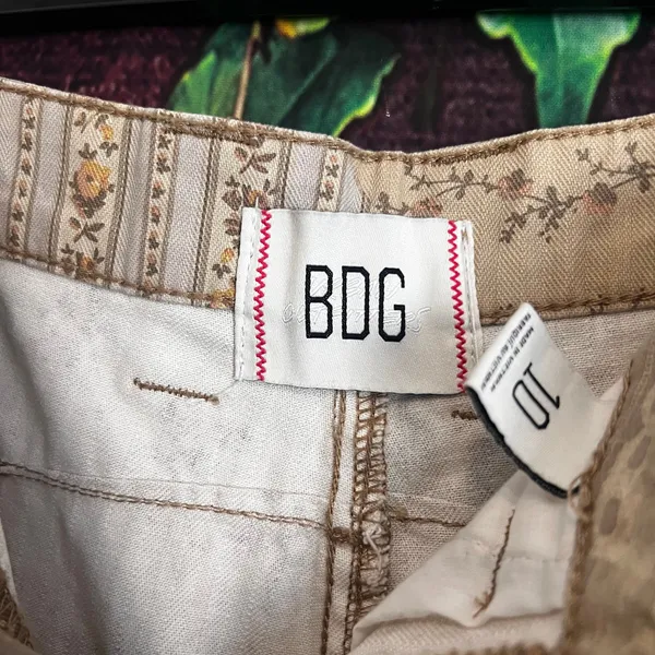 BDG x Free People Driftwood Parker Printed Barrel Jeans Size 10 Patchwork Floral - Image 5
