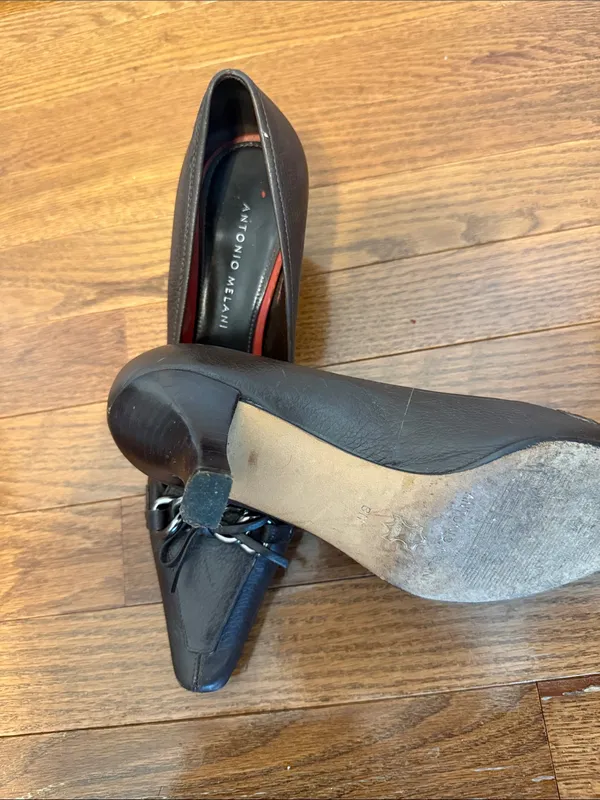 ANTONIO MELANI Brown Pointed-Toe Chain-Accent Pumps - Image 6