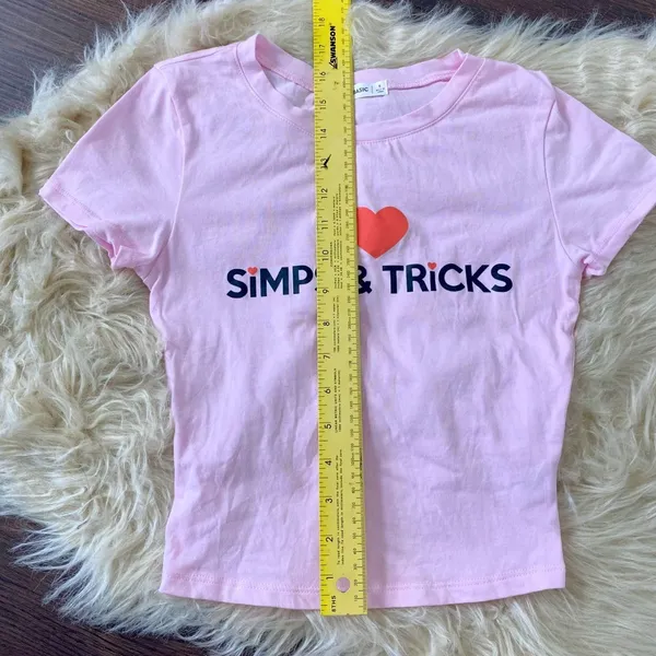 New Bratty Baby Tee Cropped Shirt "I love Simps & Tricks" Pink S - Image 5