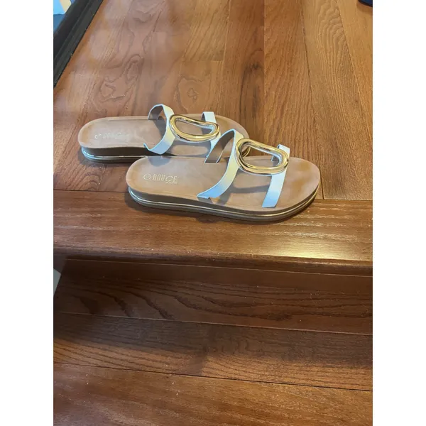 Rouge Helium White Gold Oval Buckle Slide Sandals Womens 10 Flat Summer Shoes - Image 5