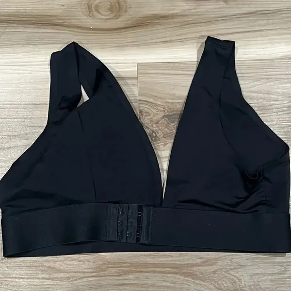 Juicy Couture Laser Cut Lounge Bra Women’s Medium - Image 2