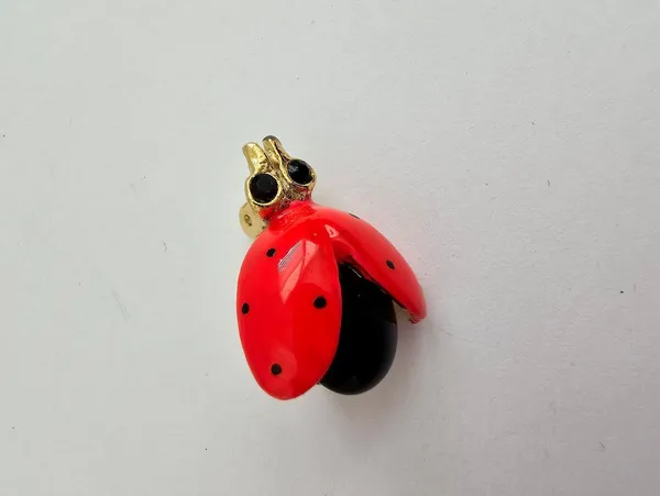 Vintage Red Enamel Ladybug Brooch Pin Black Cabochon Rhinestone Eyes - Image 2