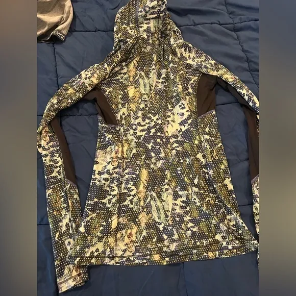 Lululemon 1/2 Zip‎ Running Hoodie - Image 3
