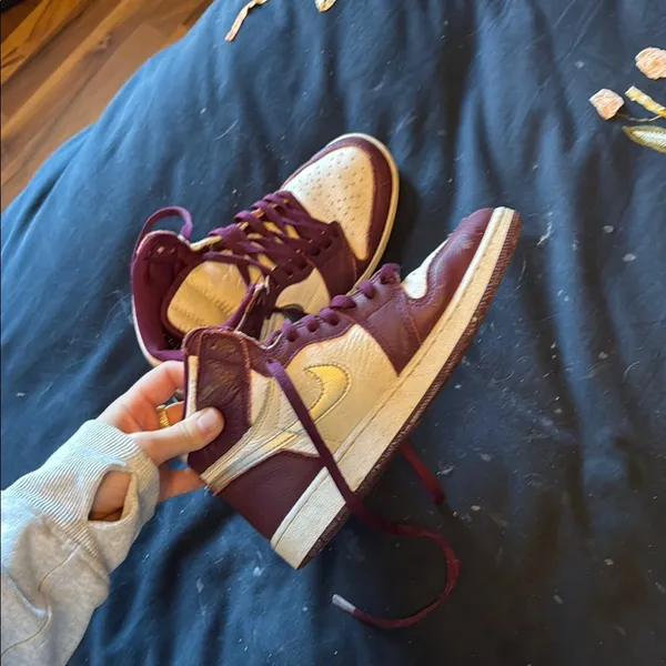 Nike High-Top Sneakers in Burgundy and Cream - Image 6