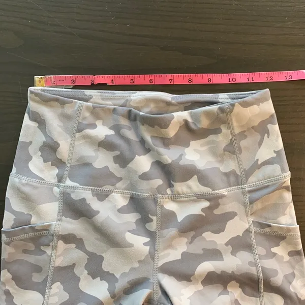 Yogalicious Lux Camo Leggings High Waist Pockets Athleisure Activewear‎ Size S - Image 4