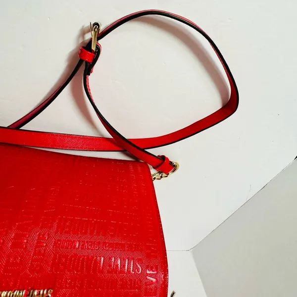 Steve Madden Red Logo Crossbody Bag NWOT 9” x 6” x 4” - Image 5