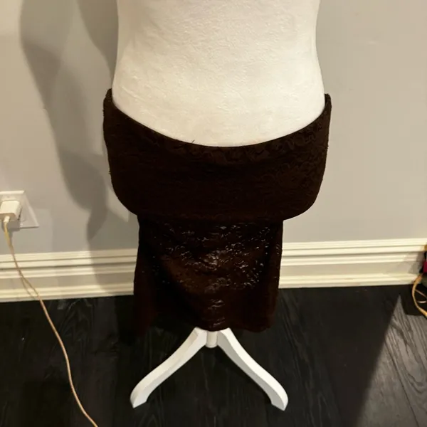 White Fox Brown Lace Fitted Maxi Skirt - Image 2