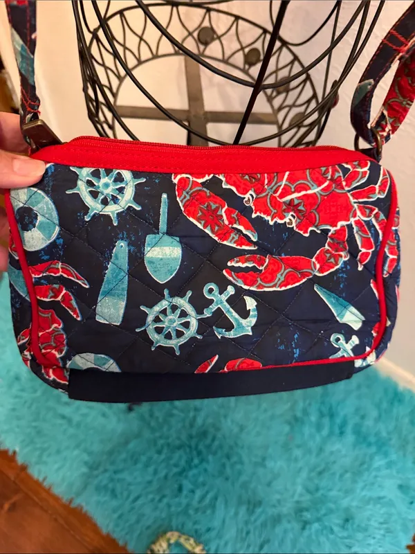 🦀🦀🦀BOGOHO🦀🦀🦀Paul Brent Red Navy Quilted Floral Anchor Crossbody - Image 11